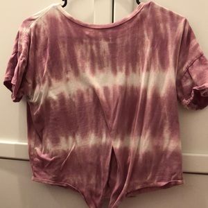 pinkish purple and white top